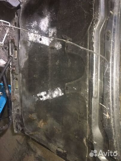 Капот Saab 9000