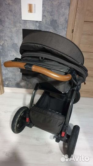 Коляска прогулочная Joie Crosster Flex Signature