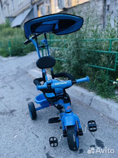 Трехколесный велосипед