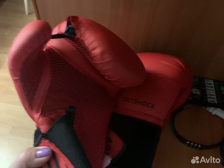 Боксерские перчатки