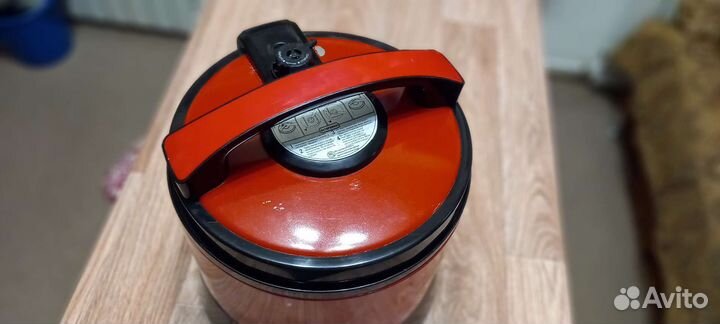 Скороварка -Мультиварка Sakura SA-7761R