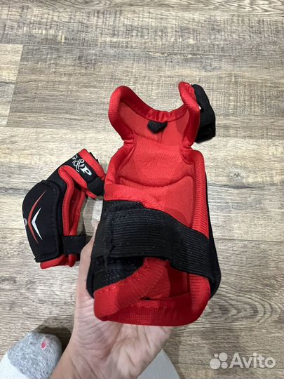 Налокотники хоккейные детские S 104/110см