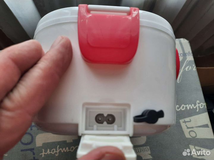 Контейнер для еды с подогревом