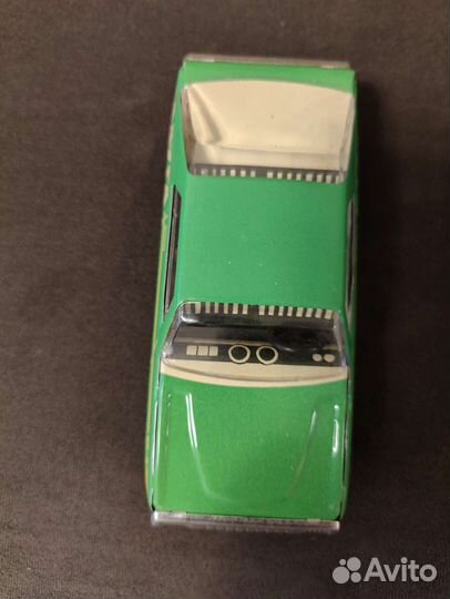 Игрушка автомобиль 