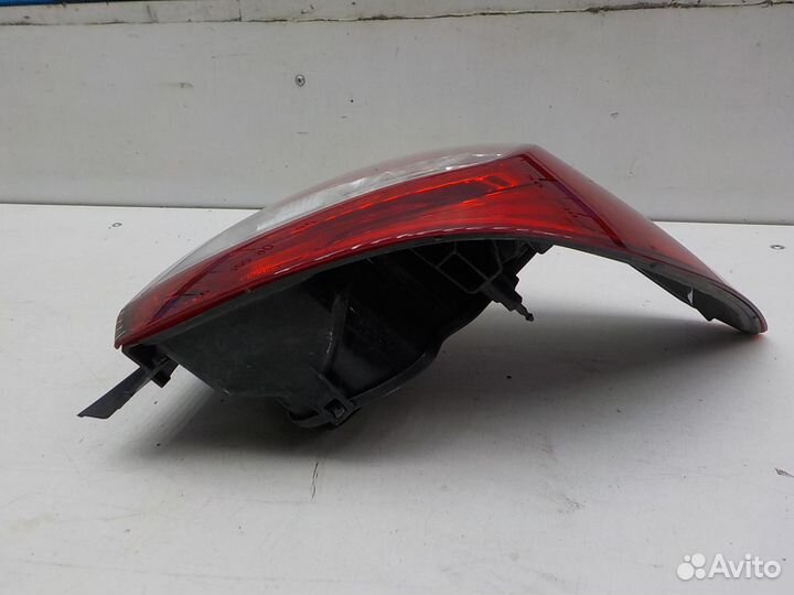 Фонарь задний правый Renault Logan 2014