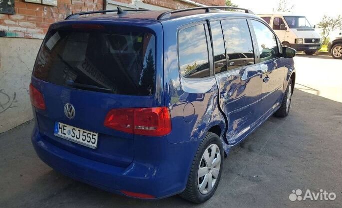 Volkswagen Touran 2010 г по запчастям