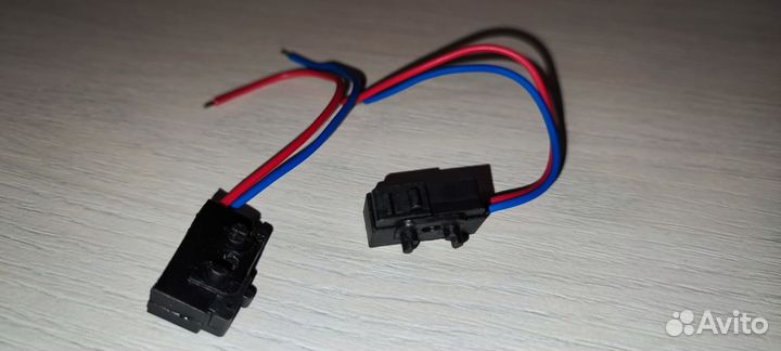 Микропереключатели замка дверей Vag