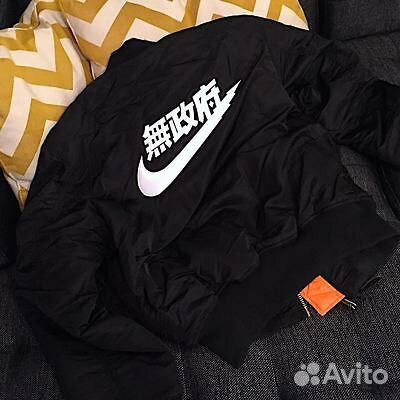 Alpha industries cheap nike bomber