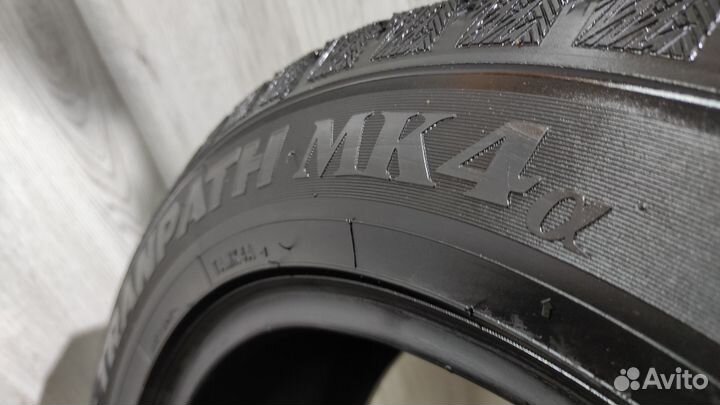 Toyo Winter Tranpath MK4a 215/60 R17