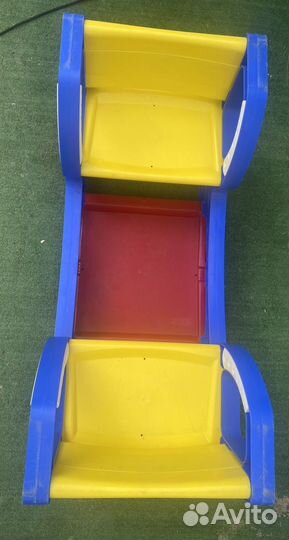 Стол качели пластик для погодок/двойни