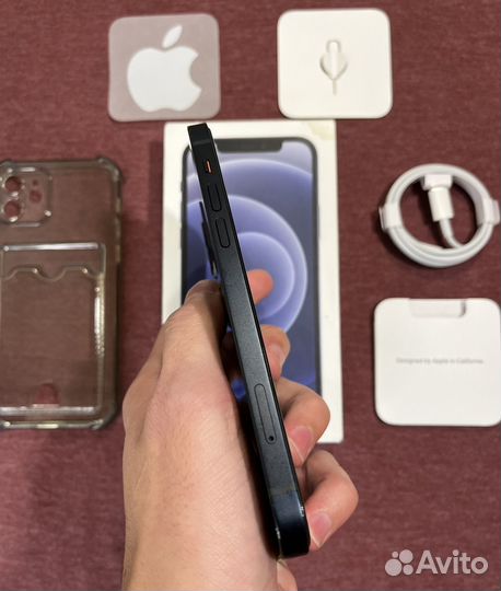 iPhone 12, 64 ГБ