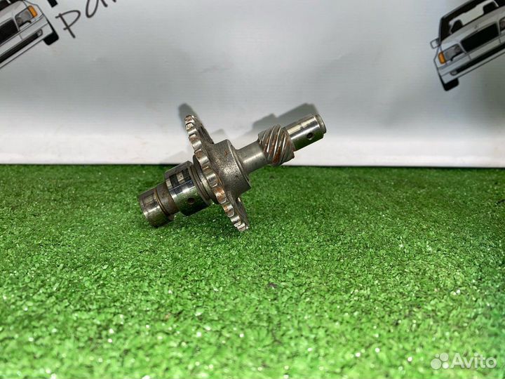 Вал привода распределителя зажигания Mercedes-Benz