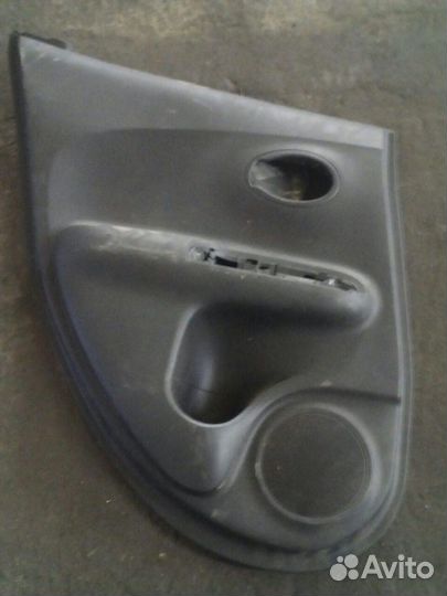 Обшивка двери задней левой nissan Juke (F15) 201