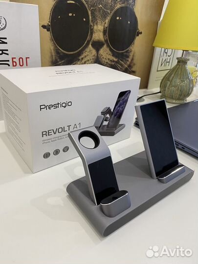 Беспроводная зарядка для iPhone 3 в 1