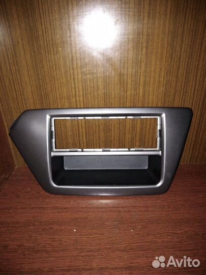 Панелька под магнитолу KIA RIA