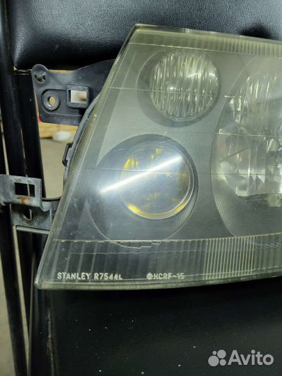 2 фары mitsubishi RVR