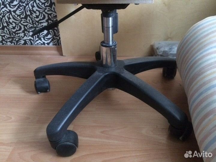 Компьютерное кресло