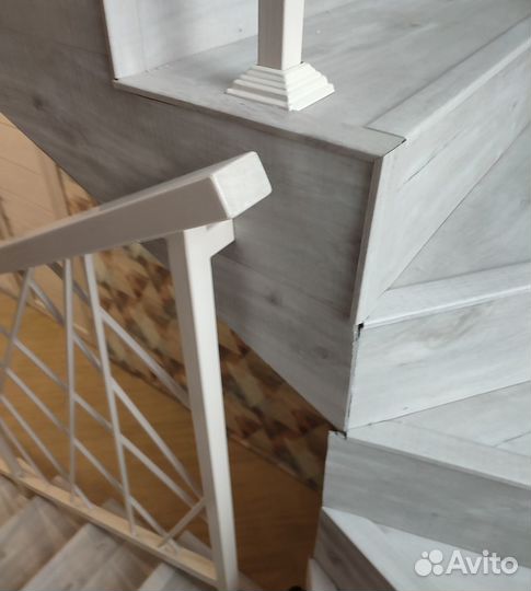 Лестница на заказ и комплектующие