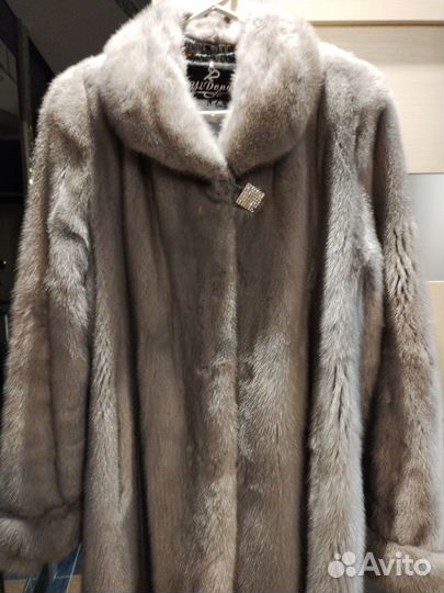 Шуба натуральная из голубой норки