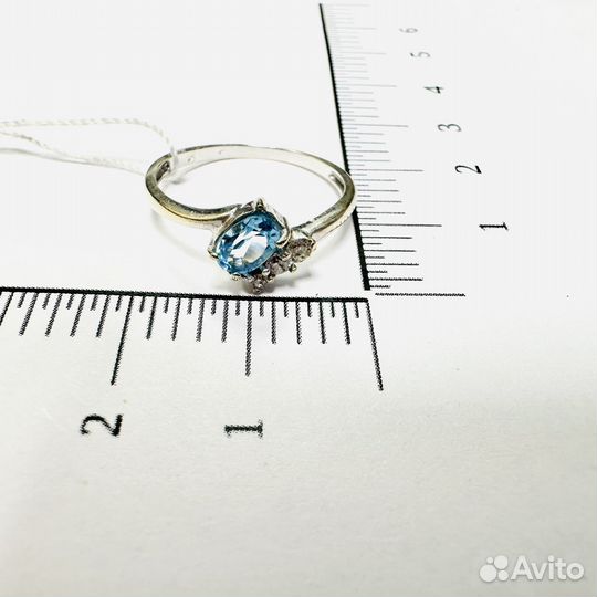 Золотые кольца с топазами