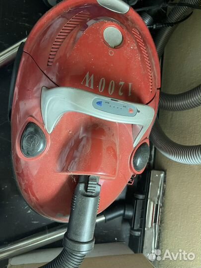 Пылесос с аквафильтром MIE 1200w