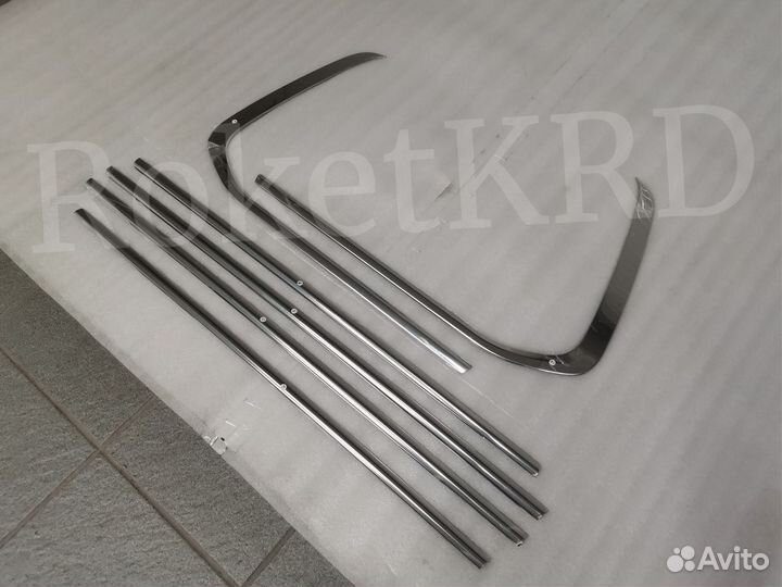 Хром на стекла Toyota Land Cruiser 200 07-2021