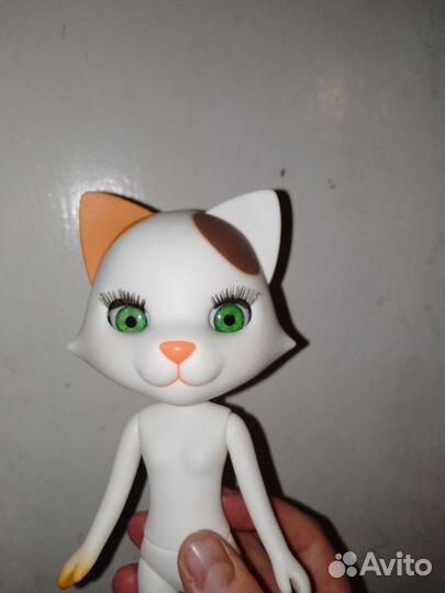 Кошечка Никки от Petworks