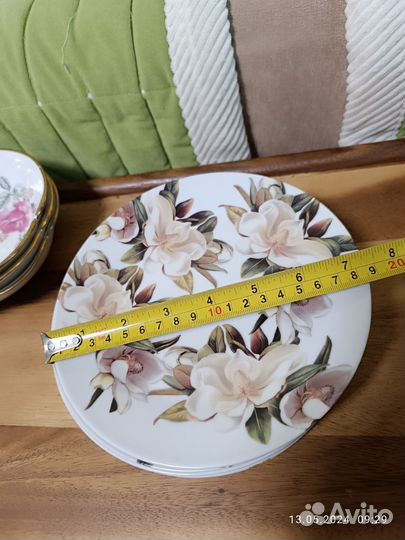 Набор тарелок