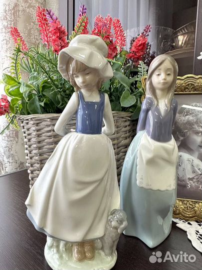 Фарфоровые статуэтки NAO Lladro