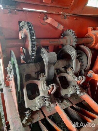 Пресс-подборщик Sipma Z224/1, 2005