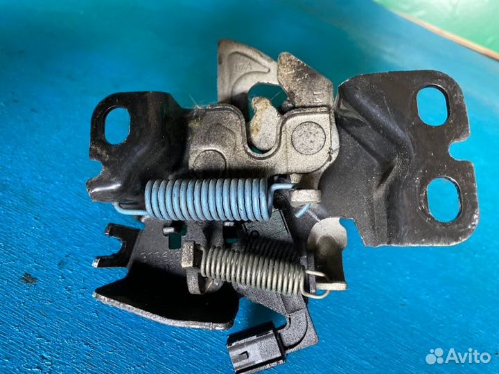 Замок капота Honda Vezel RU3 LEB 2014