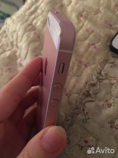 iPhone SE, 16 ГБ