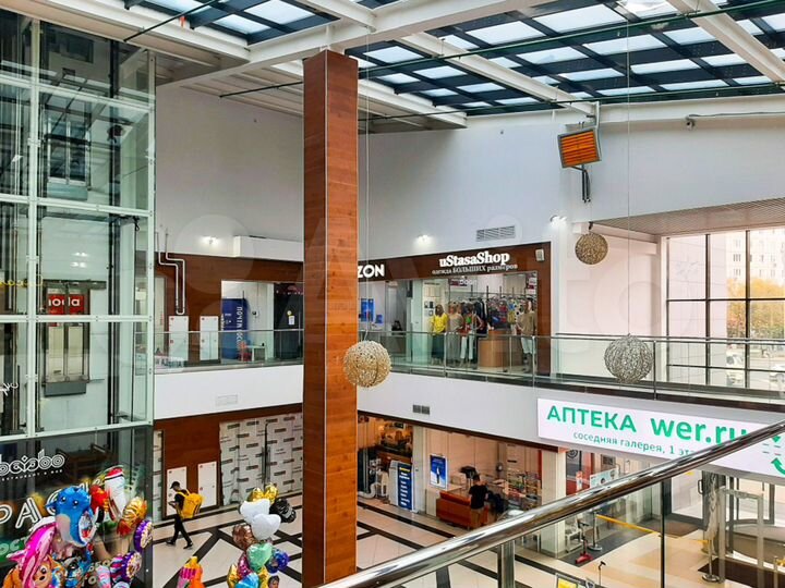 Продаю помещение в ТЦ возле метро, 43.9 м²