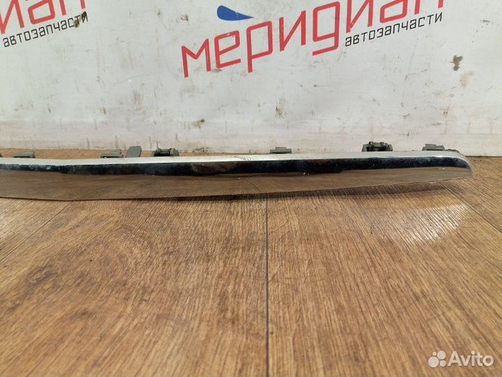 Молдинг капота Mercedes-Benz C-Class W203 2004