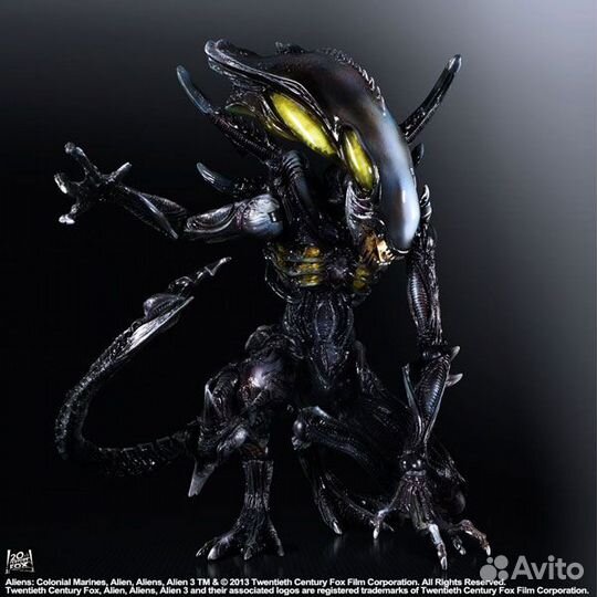 Подвижная Фигурка Play Arts Kai Spitter Alien
