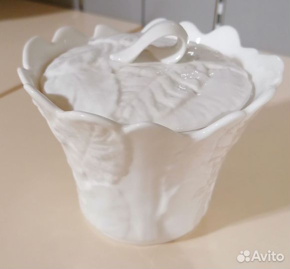 Сахарница марки Spode коллекция New England