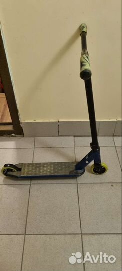 Трюковой самокат tech team duker 202