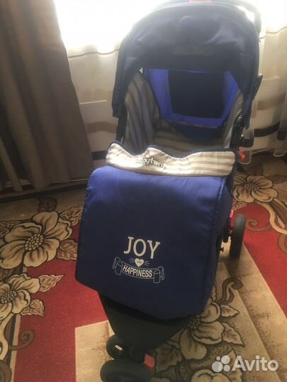 Прогулочная коляска