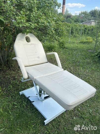 Косметологическое кресло