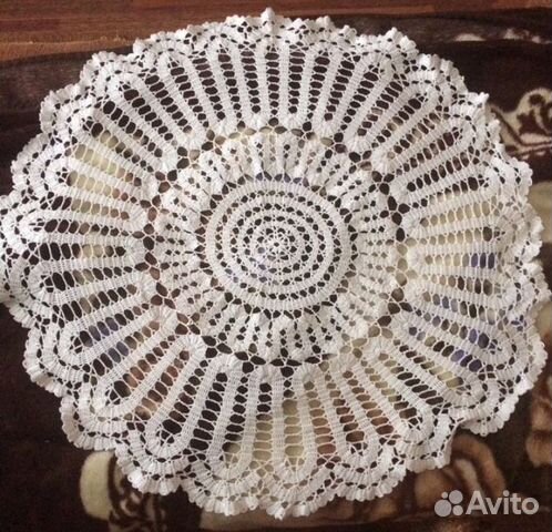 Вязанная салфетка ручной работы