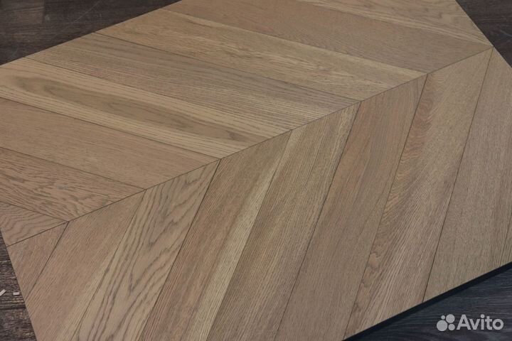Паркет / Паркетная доска елочка клеевая