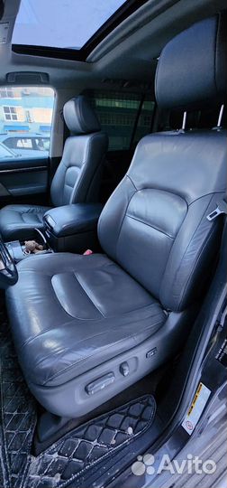 Передние сиденья LC200