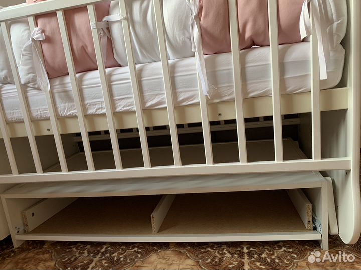 Детская кровать маятник+матрас