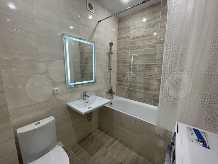 1-к. квартира, 40 м², 8/15 эт.