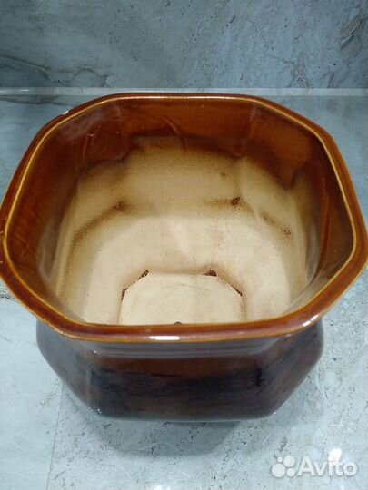 Керамический цветочный горшок