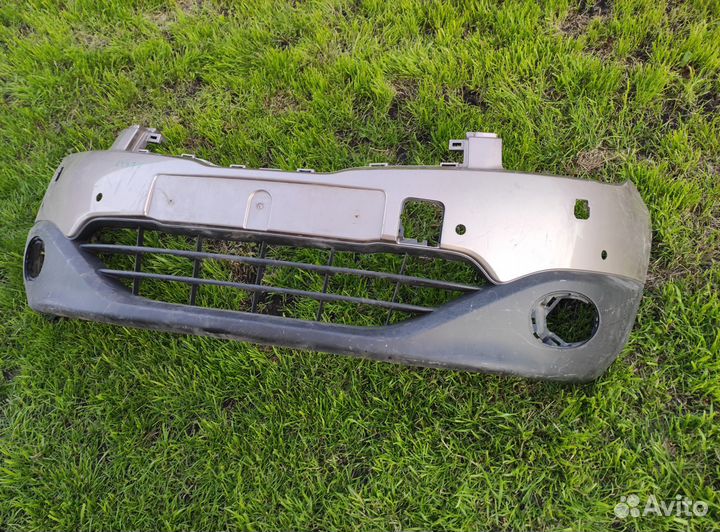 Бампер передний Nissan Qashqai 2011