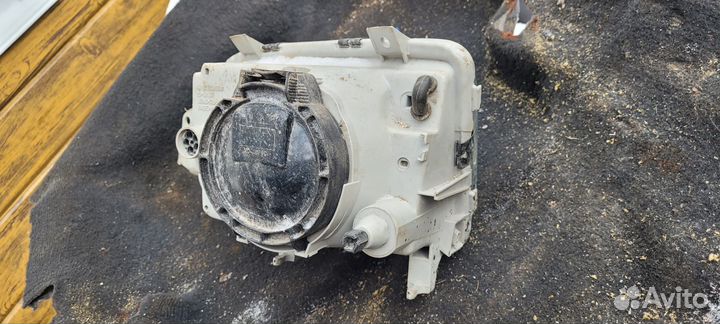Фара правая opel omega A
