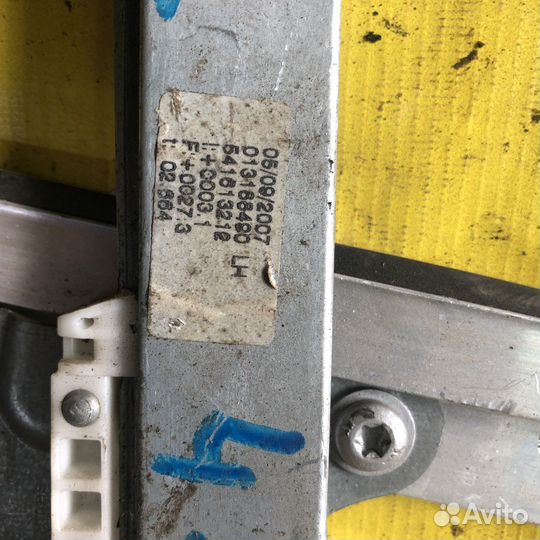 Стеклоподъемник передний левый Opel Corsa 4D