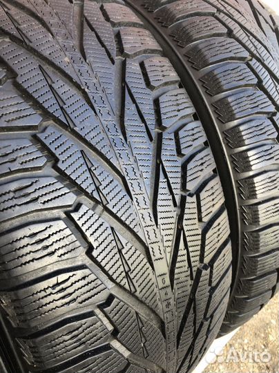 Nokian Tyres Hakkapeliitta R2 SUV 285/60 R18 116R