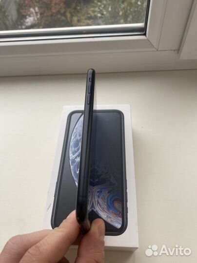 iPhone Xr, 64 ГБ